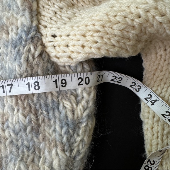 Handmade knit cropped cardigan sweater- one of a kind- cream tan - Picture 5 of 6